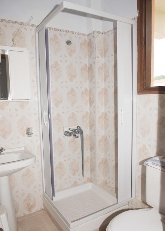Morfoula Apart otel Vatera Oda fotoğraf
