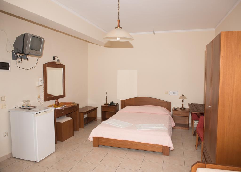 Morfoula Apart otel Vatera Oda fotoğraf